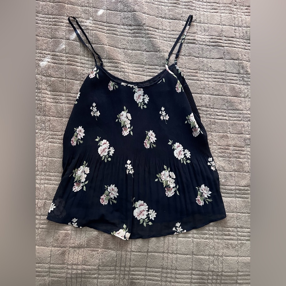 Abercrombie & Fitch size small tank